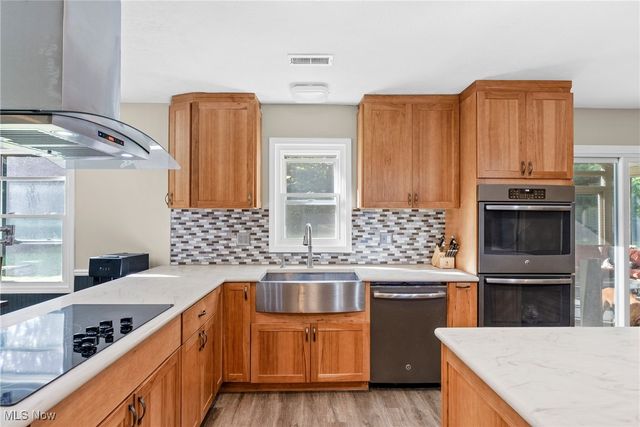 7944 Middle Ridge Road, Madison, OH 44057