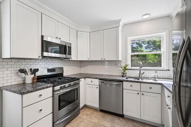 358 Riddle Place, Newport, KY 41071