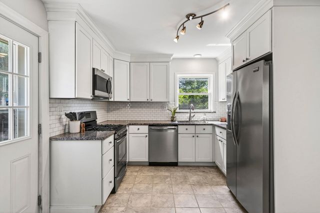 358 Riddle Place, Newport, KY 41071
