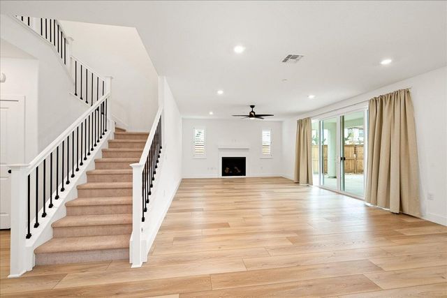 280 Vectra Ct, Roseville, CA 95747