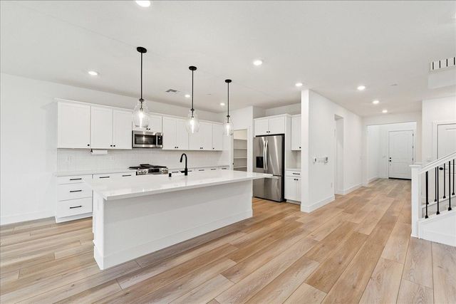 280 Vectra Ct, Roseville, CA 95747