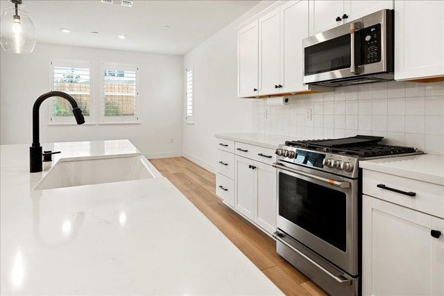 280 Vectra Ct, Roseville, CA 95747