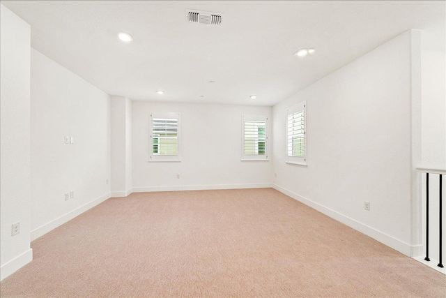 280 Vectra Ct, Roseville, CA 95747