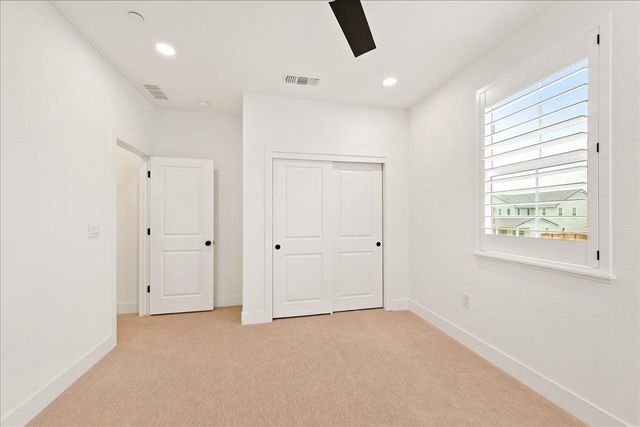 280 Vectra Ct, Roseville, CA 95747