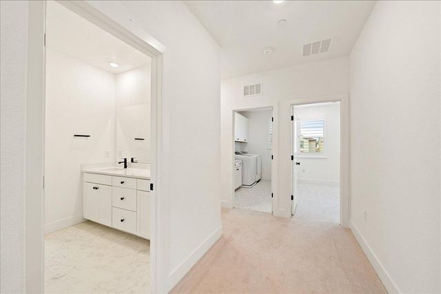 280 Vectra Ct, Roseville, CA 95747