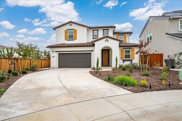 280 Vectra Ct, Roseville, CA 95747