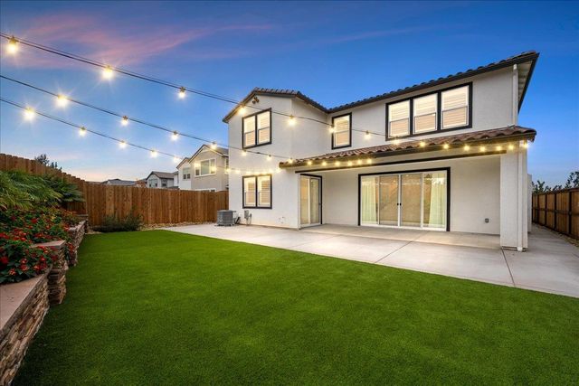 280 Vectra Ct, Roseville, CA 95747