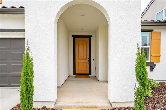 280 Vectra Ct, Roseville, CA 95747