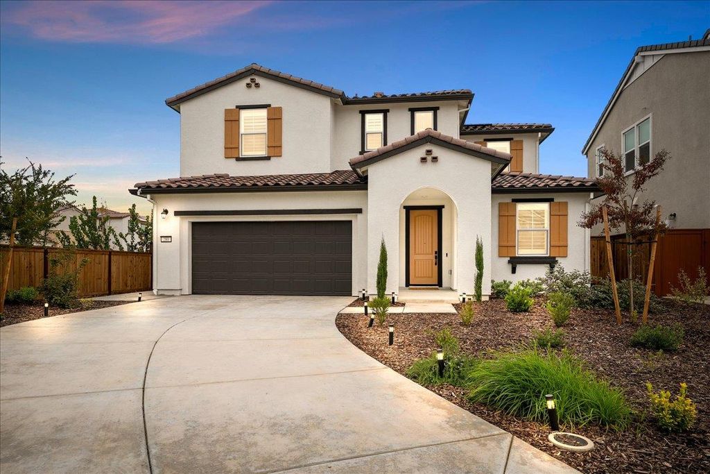 280 Vectra Ct, Roseville, CA 95747