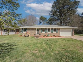 324 E Broad Street E, Winder, GA 30680
