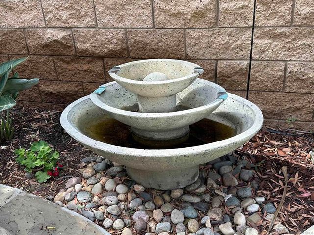 2076 Blue Oak Lane, Vista, CA 92084