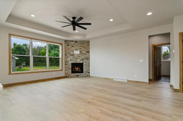 W1973 GRODE COURT, Kaukauna, WI 54130