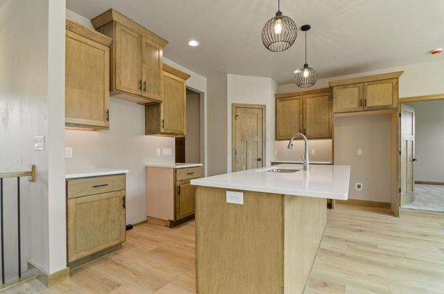 W1973 GRODE COURT, Kaukauna, WI 54130