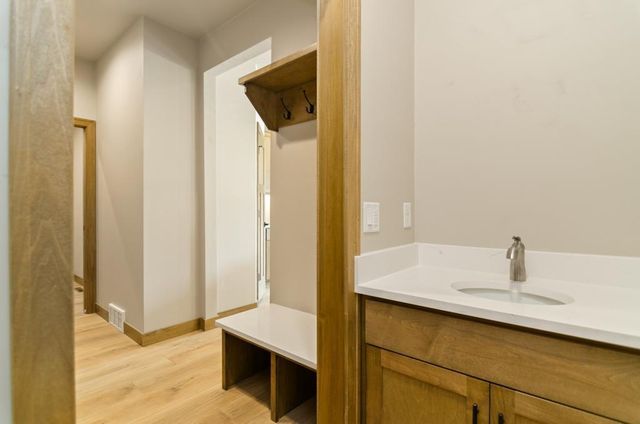 W1973 GRODE COURT, Kaukauna, WI 54130