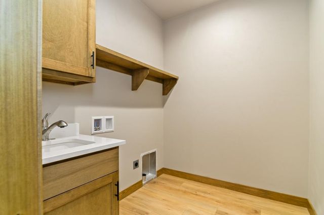 W1973 GRODE COURT, Kaukauna, WI 54130