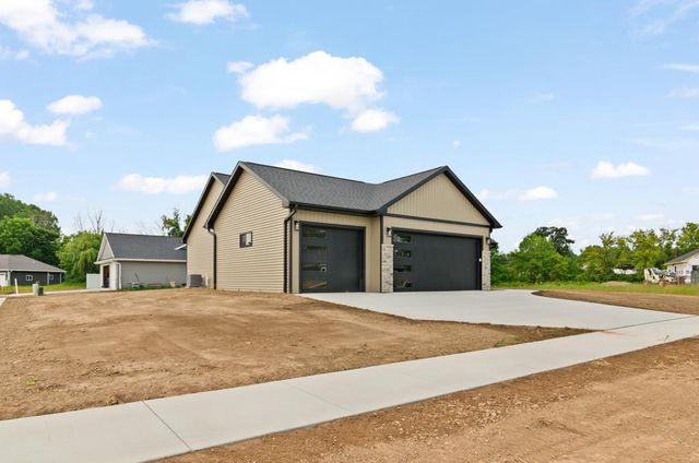 W1973 GRODE COURT, Kaukauna, WI 54130