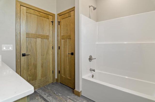 W1973 GRODE COURT, Kaukauna, WI 54130