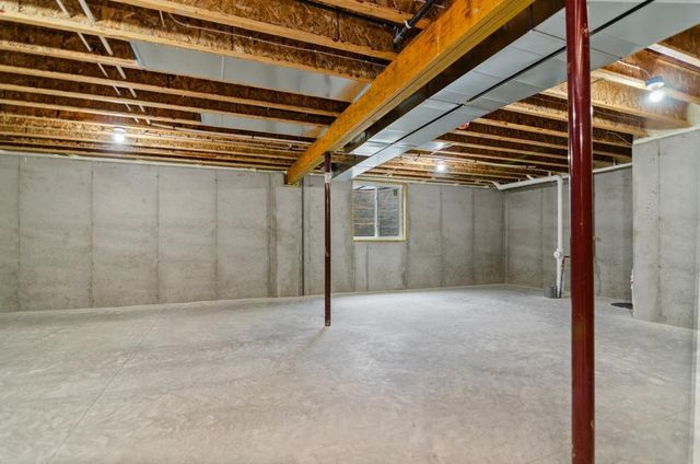 W1973 GRODE COURT, Kaukauna, WI 54130
