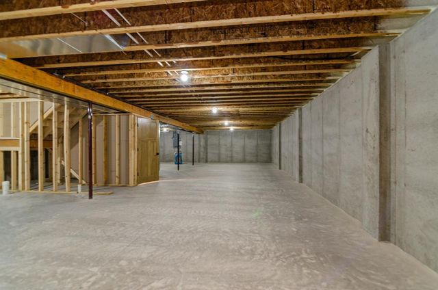 W1973 GRODE COURT, Kaukauna, WI 54130