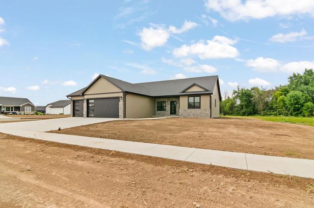 W1973 GRODE COURT, Kaukauna, WI 54130