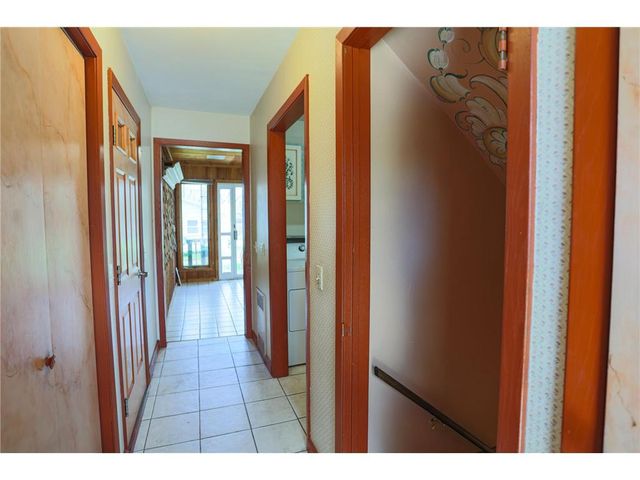 804 Valley View Drive, River Falls, WI 54022