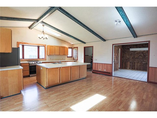 804 Valley View Drive, River Falls, WI 54022