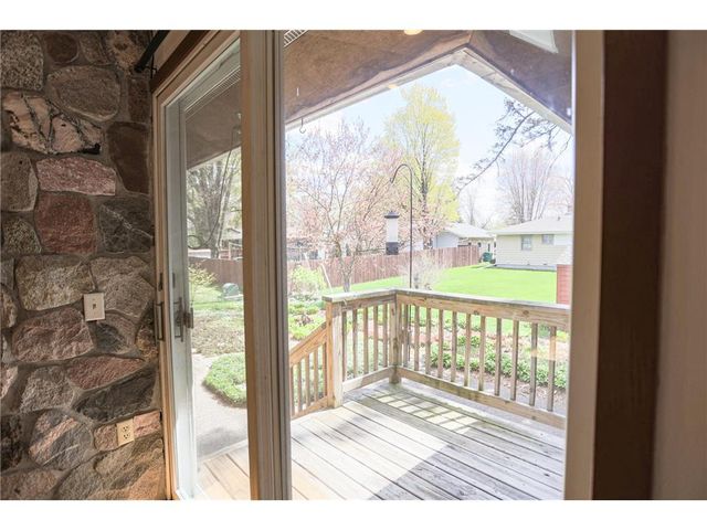 804 Valley View Drive, River Falls, WI 54022
