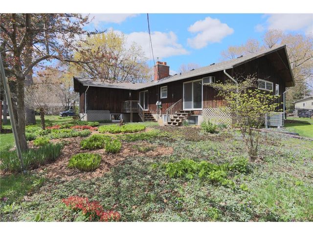 804 Valley View Drive, River Falls, WI 54022