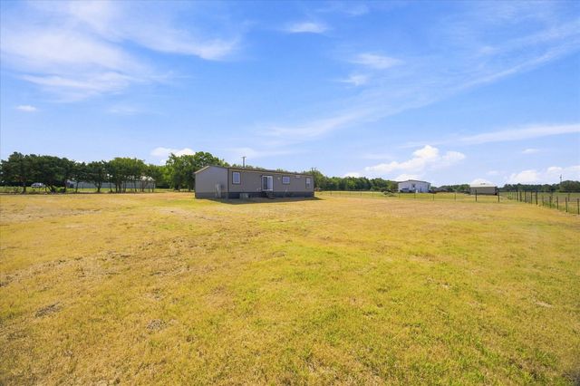 60 County Road 4731, Cumby, TX 75433