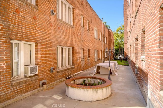 228 S Kenwood Street 402, Glendale, CA 91205