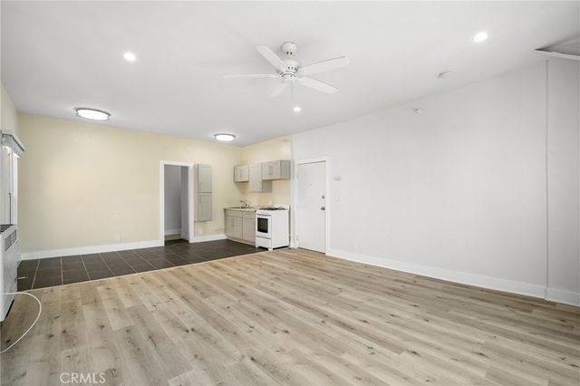 228 S Kenwood Street 402, Glendale, CA 91205