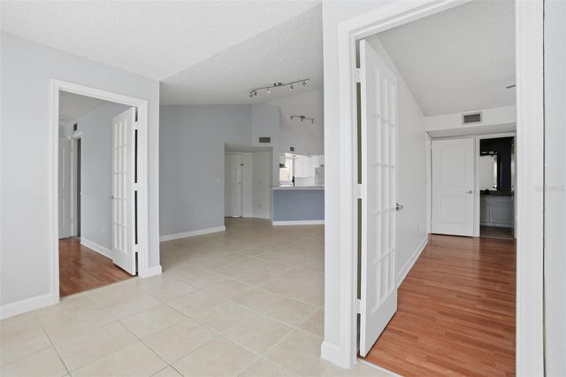 4524 COMMANDER DRIVE 1627, Orlando, FL 32822