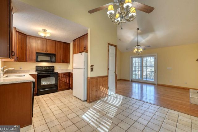 1160 Hidden Lake Road, Blairsville, GA 30512