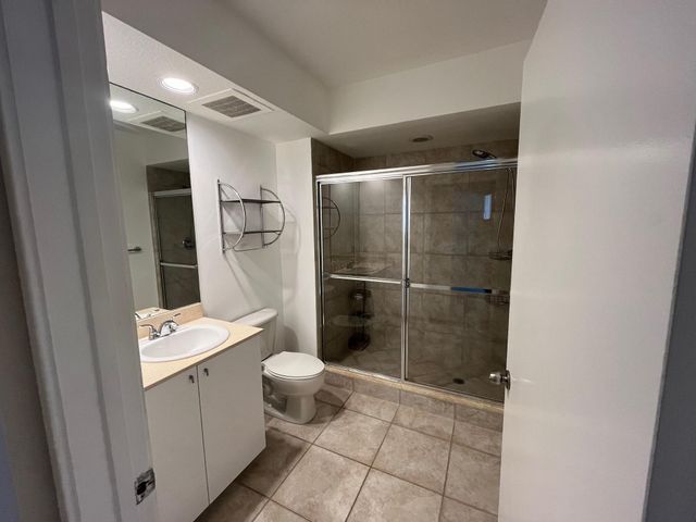 1551 N Flagler Drive 802, West Palm Beach, FL 33401