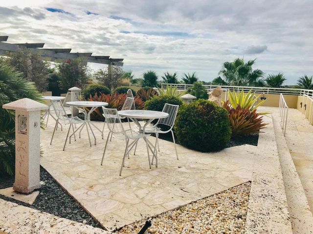 1551 N Flagler Drive 802, West Palm Beach, FL 33401