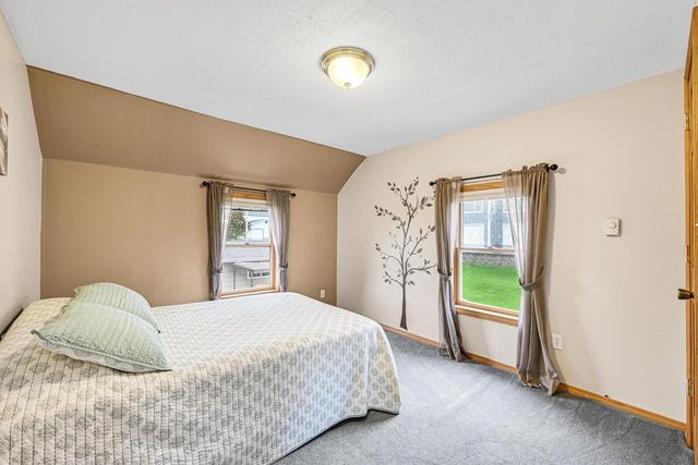 589 W Chestnut STREET, Burlington, WI 53105