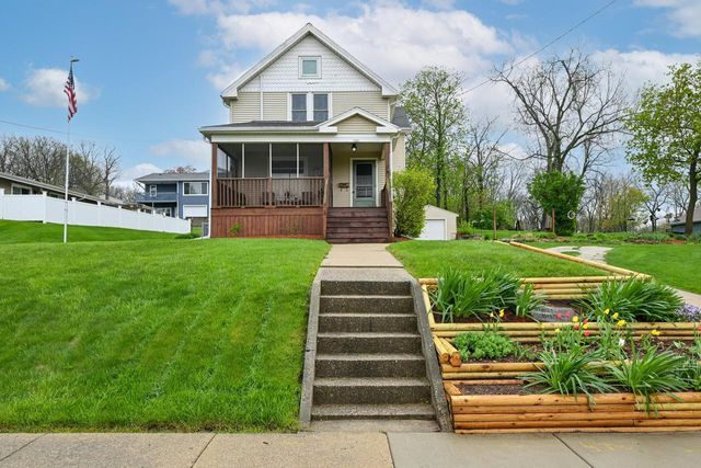 589 W Chestnut STREET, Burlington, WI 53105