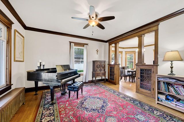 589 W Chestnut STREET, Burlington, WI 53105