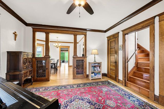 589 W Chestnut STREET, Burlington, WI 53105