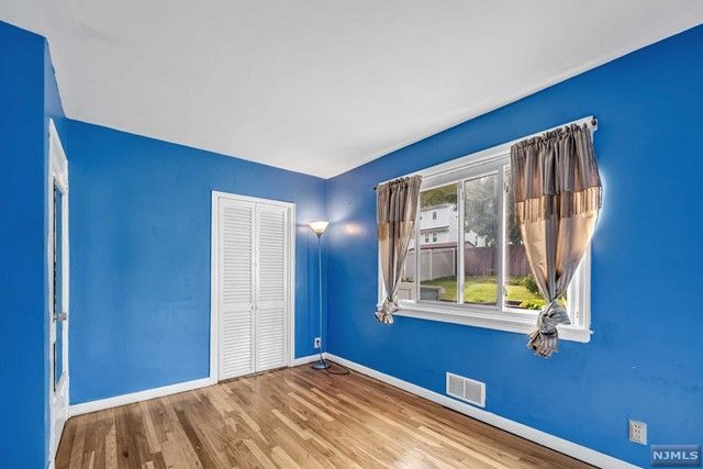 704 Grant Terrace, Teaneck, NJ 07666