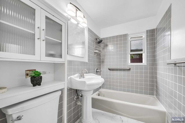 704 Grant Terrace, Teaneck, NJ 07666