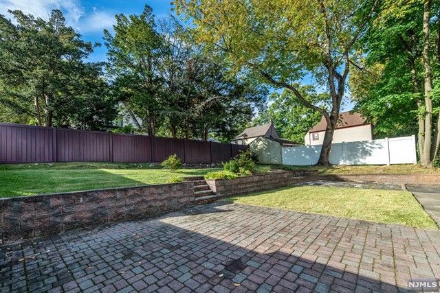 704 Grant Terrace, Teaneck, NJ 07666