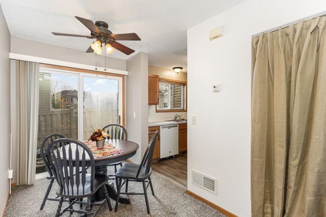 15537 Foghorn Lane 45, Apple Valley, MN 55124