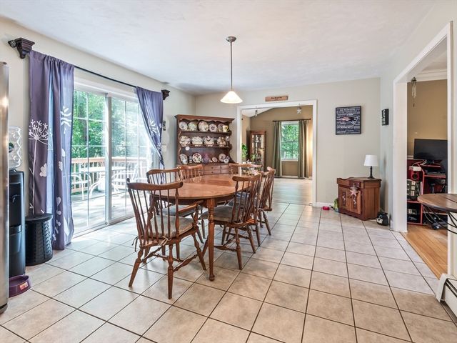 4 Commonwealth Ave, Auburn, MA 01501