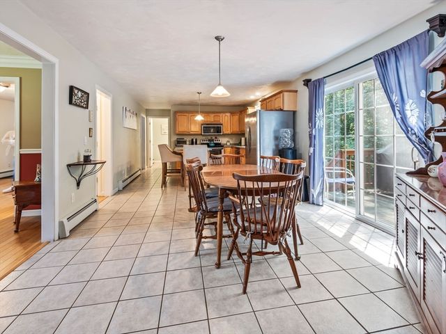 4 Commonwealth Ave, Auburn, MA 01501