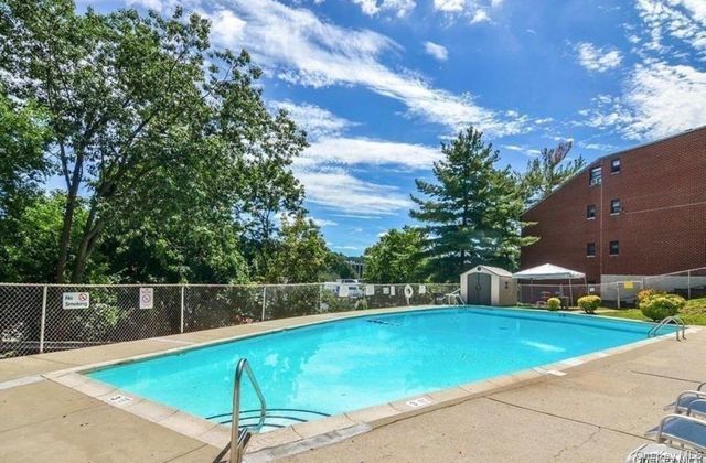 55 Fieldstone Drive 55, Hartsdale, NY 10530