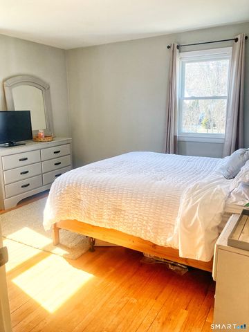 9 Belleau Avenue, Norwich, CT 06360