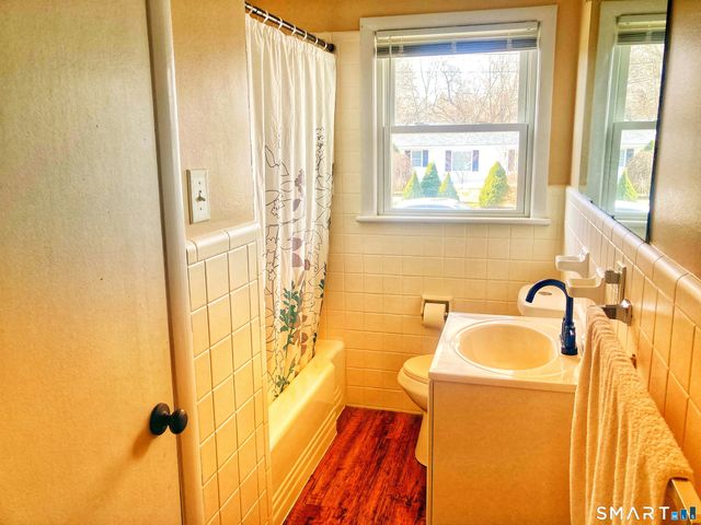 9 Belleau Avenue, Norwich, CT 06360