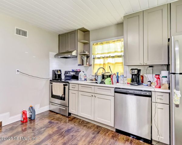 3737 PEACH Drive, Jacksonville, FL 32246