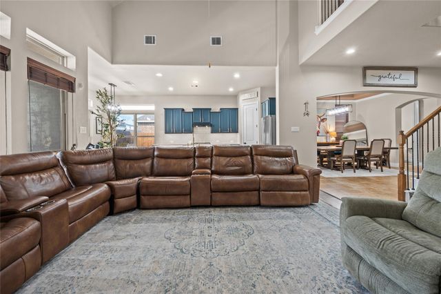 12411 Emerald Lane, Mont Belvieu, TX 77535